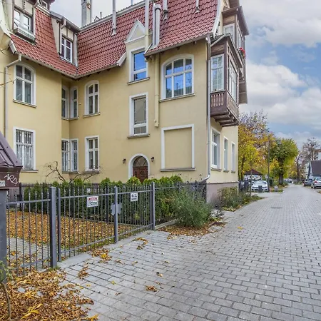 Stylish Parkowa In By Renters * Sopot