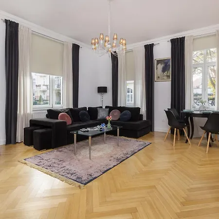 Stylish Parkowa In By Renters *